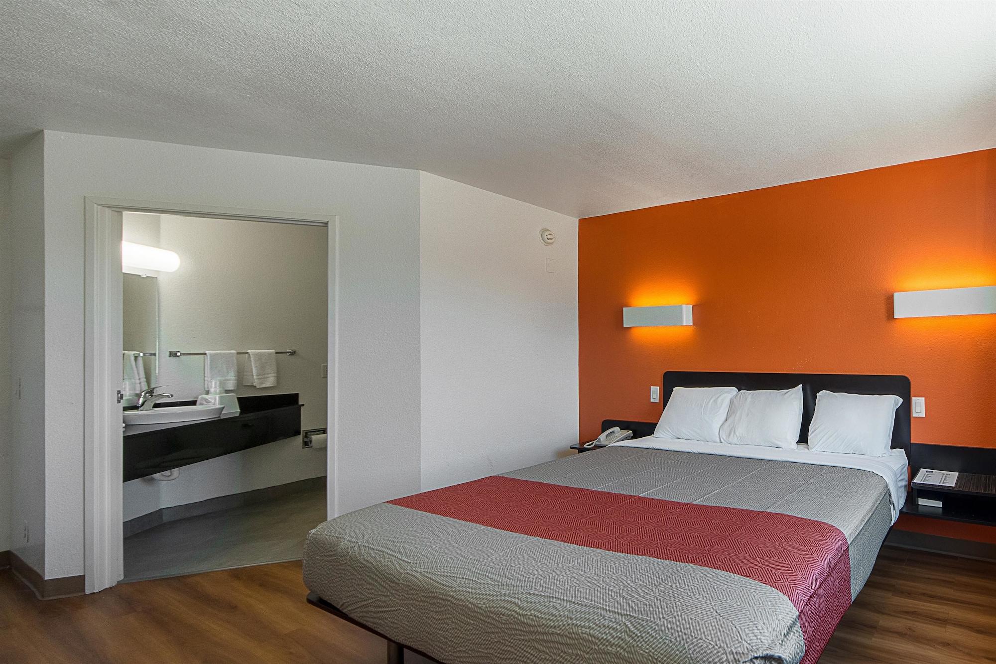 Motel 6-San Antonio, Tx - Downtown - Alamo Dome Eksteriør bilde