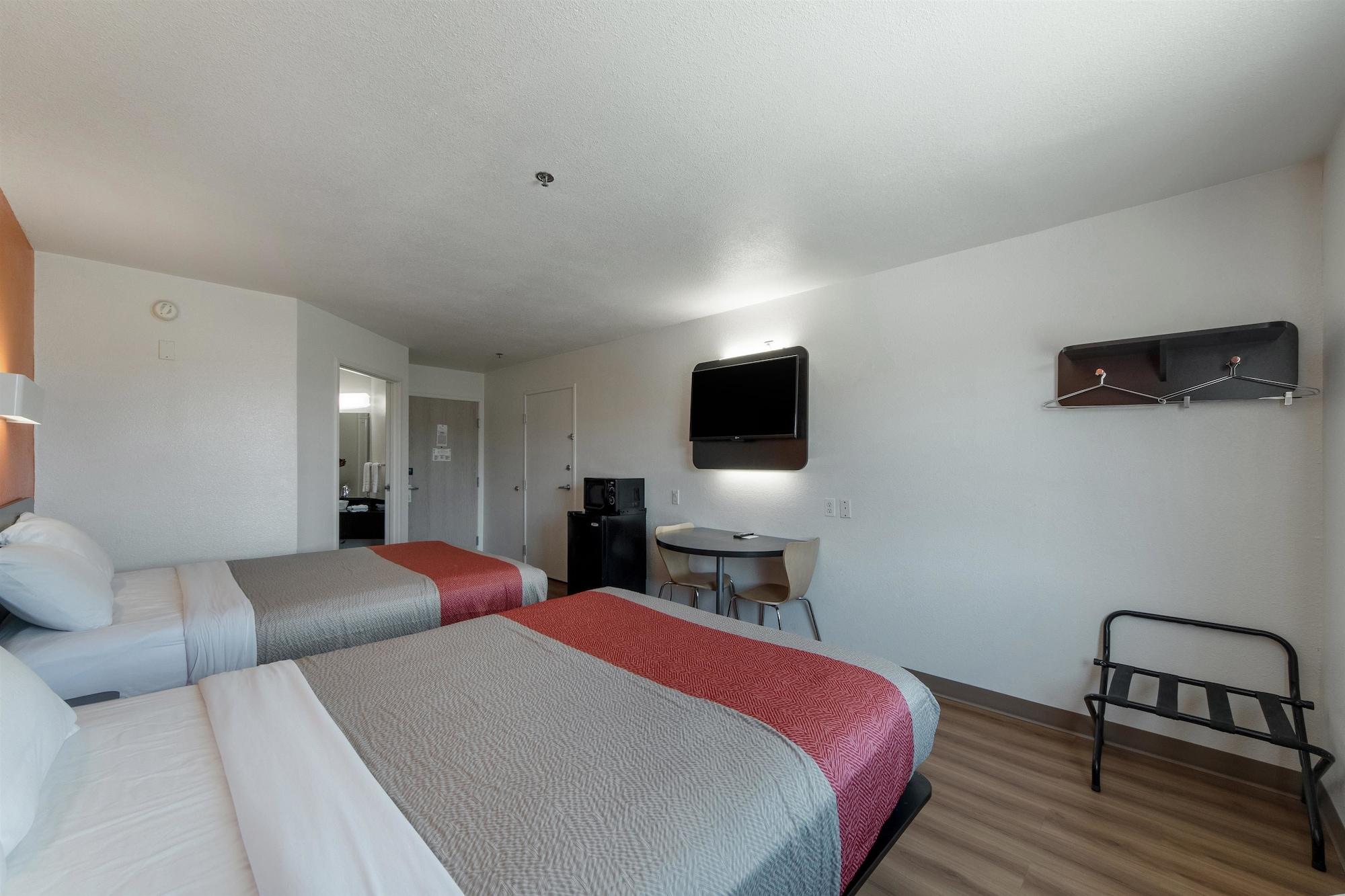 Motel 6-San Antonio, Tx - Downtown - Alamo Dome Eksteriør bilde