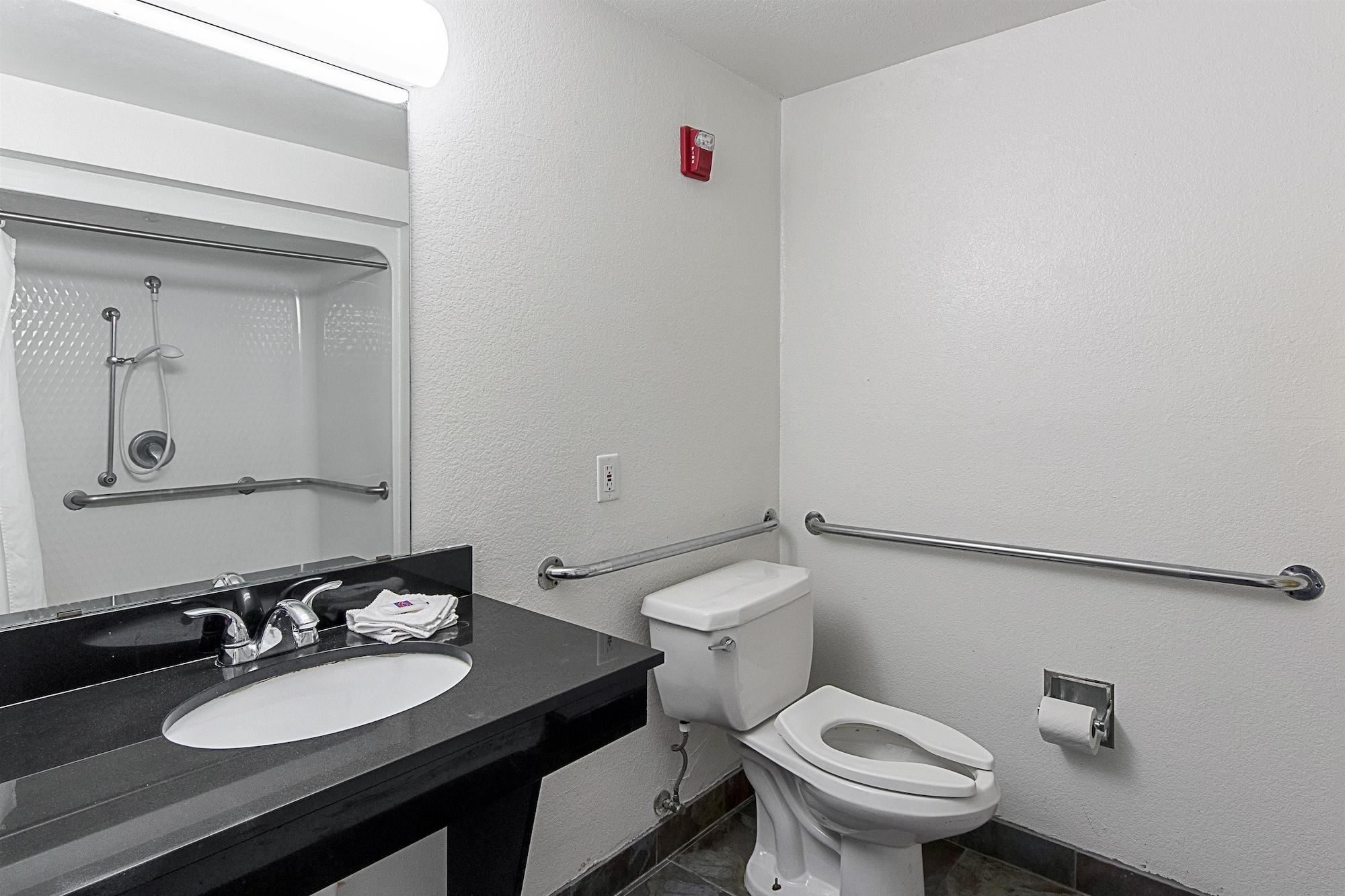 Motel 6-San Antonio, Tx - Downtown - Alamo Dome Eksteriør bilde