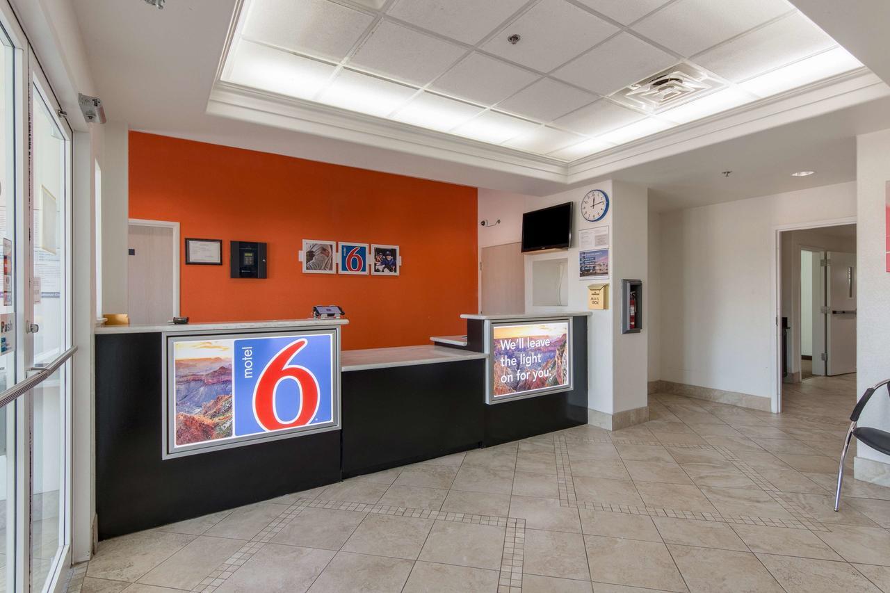 Motel 6-San Antonio, Tx - Downtown - Alamo Dome Eksteriør bilde