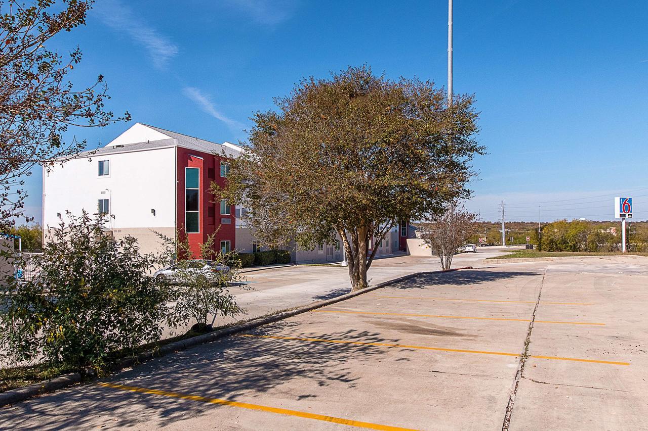 Motel 6-San Antonio, Tx - Downtown - Alamo Dome Eksteriør bilde