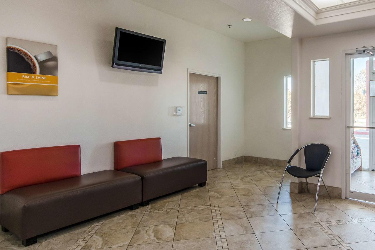 Motel 6-San Antonio, Tx - Downtown - Alamo Dome Eksteriør bilde