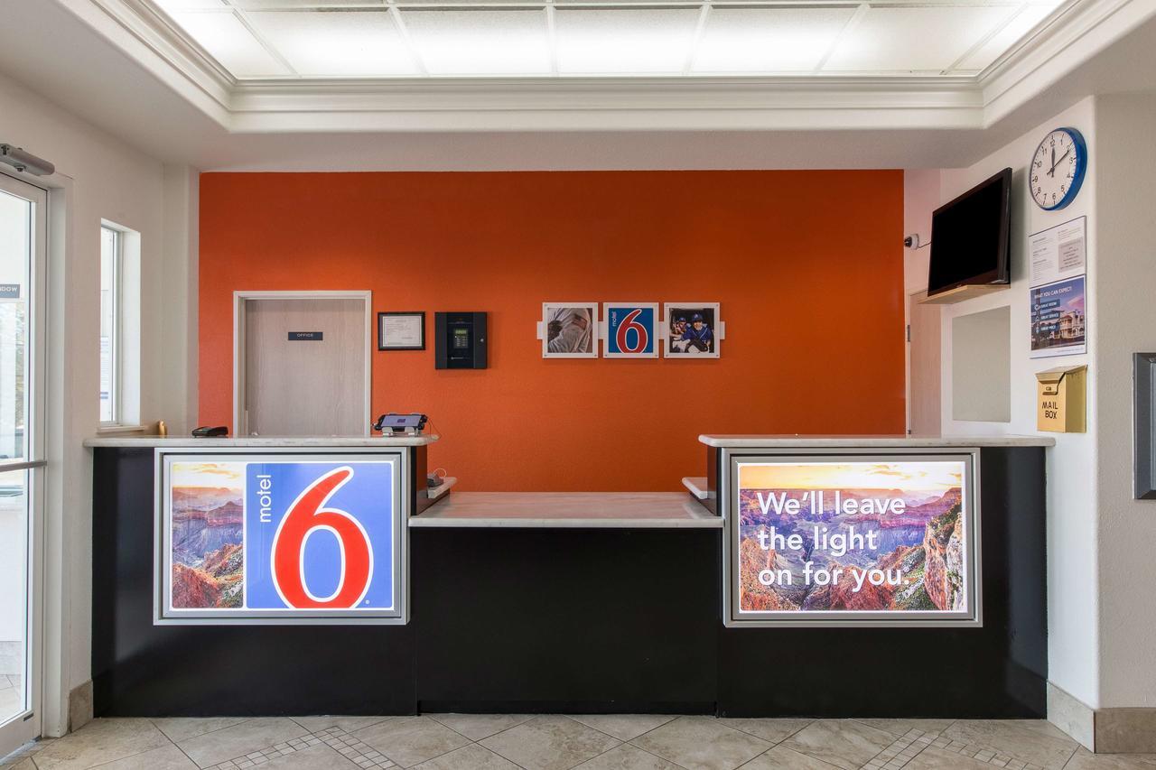 Motel 6-San Antonio, Tx - Downtown - Alamo Dome Eksteriør bilde