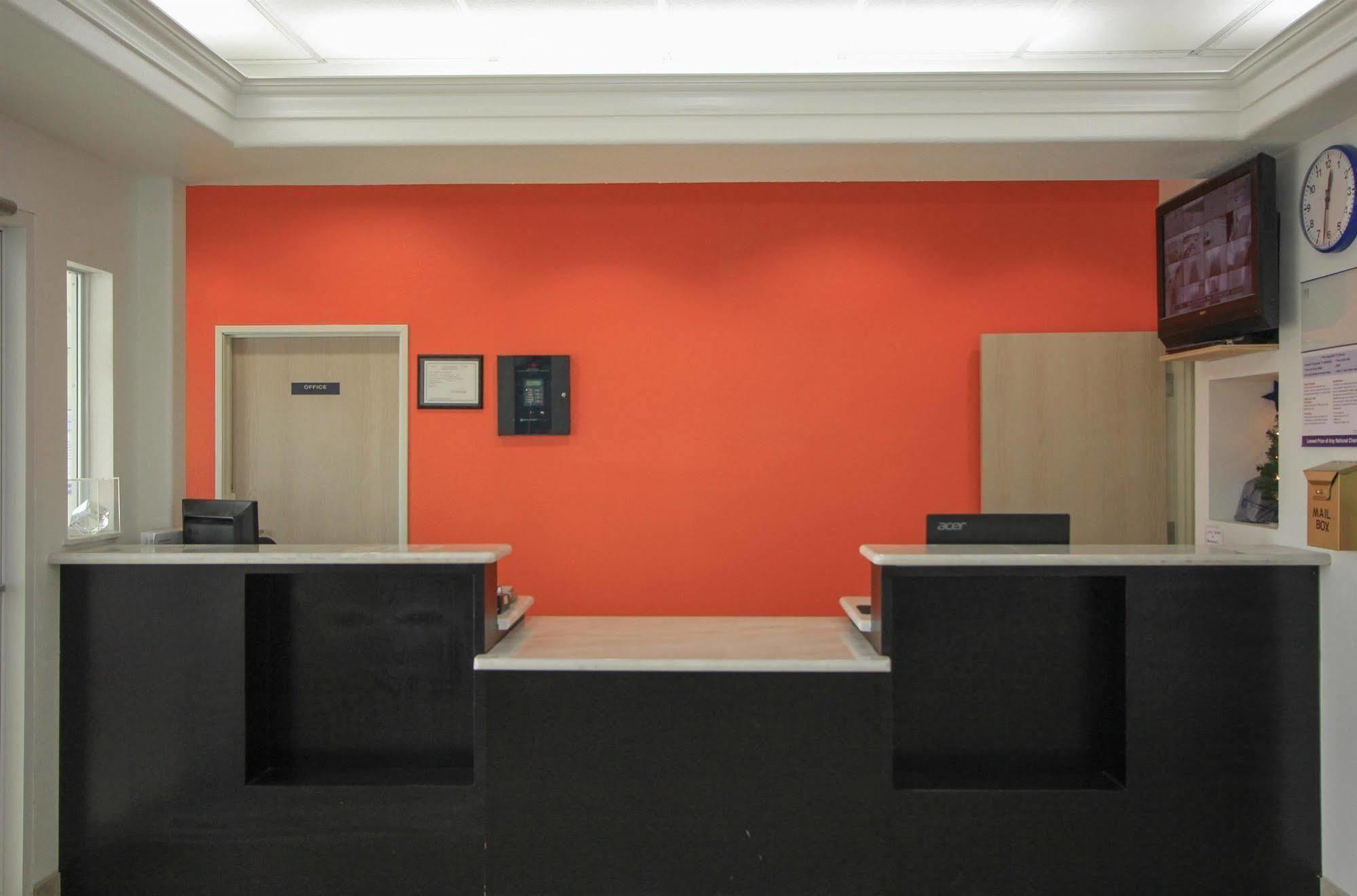 Motel 6-San Antonio, Tx - Downtown - Alamo Dome Eksteriør bilde